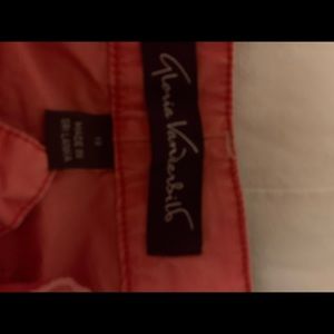 Gloria Vanderbilt capris